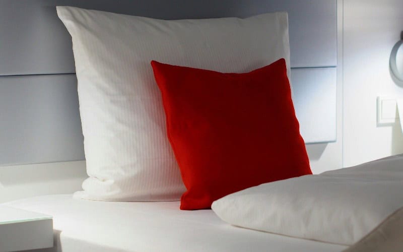 Exploring Different Types of Pillows Used in Hotels