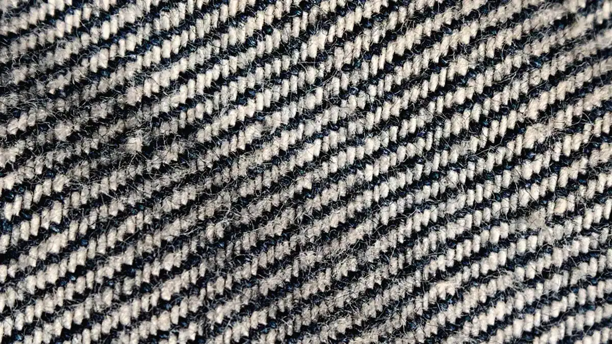 Twill bedding fabric