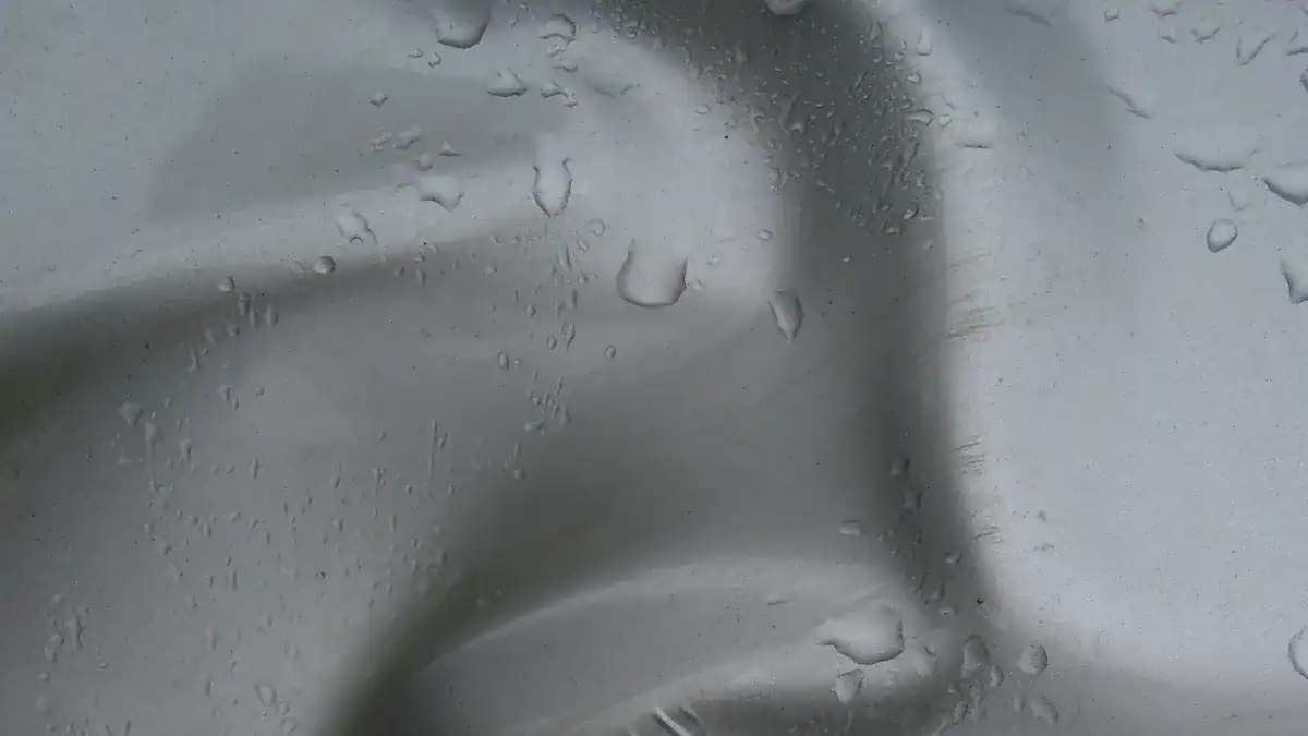 What Is Waterproof Bedding Fabric and How Does It Protect Your Mattress 2 Waterproof Bedding Fabric Basics