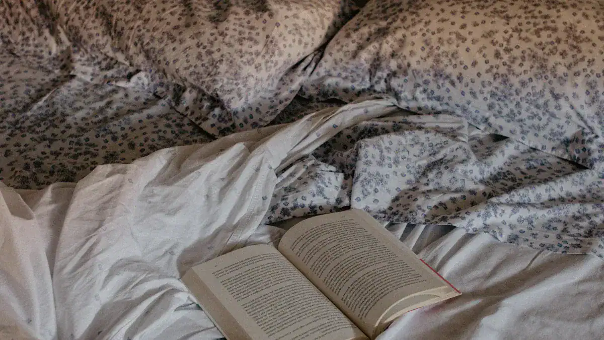 Microfiber and Peach Skin Fabric Compared for Bedding 3 Main Differences