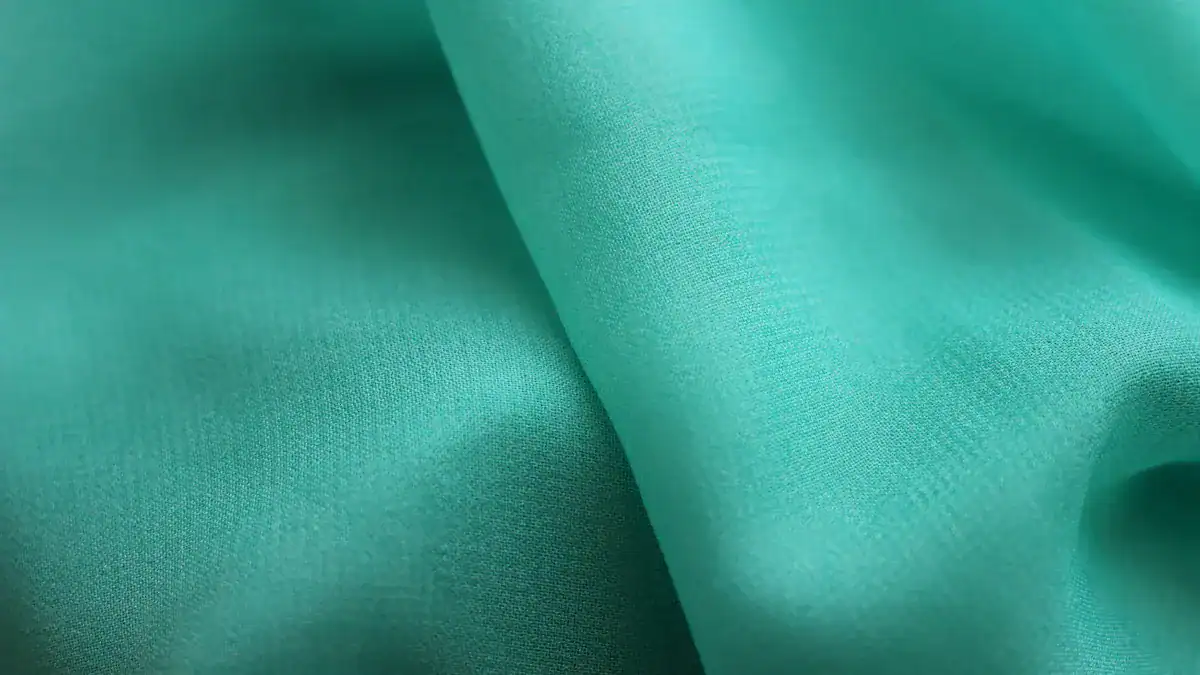 What is Polyester Woven Fabric