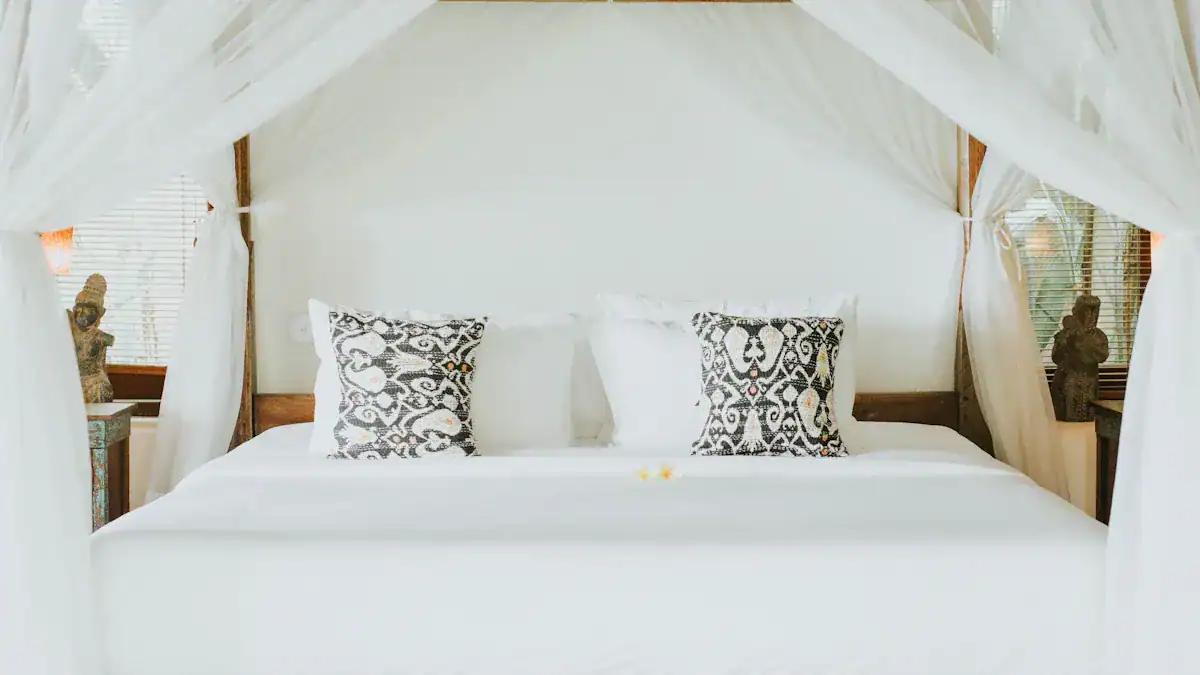 How to Choose the Best White Bedding Set for Your Bedroom 2 Why Choose White Bedding