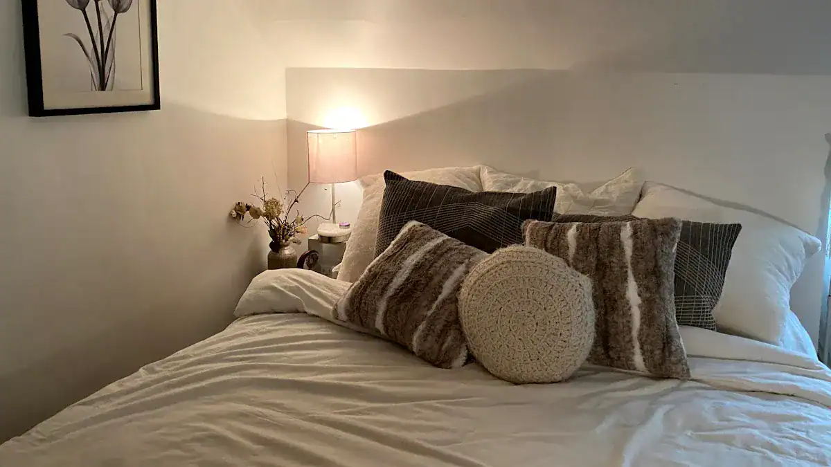 What does microfiber feel like for cozy sleep and wear 2 What does microfiber feel like in bedding
