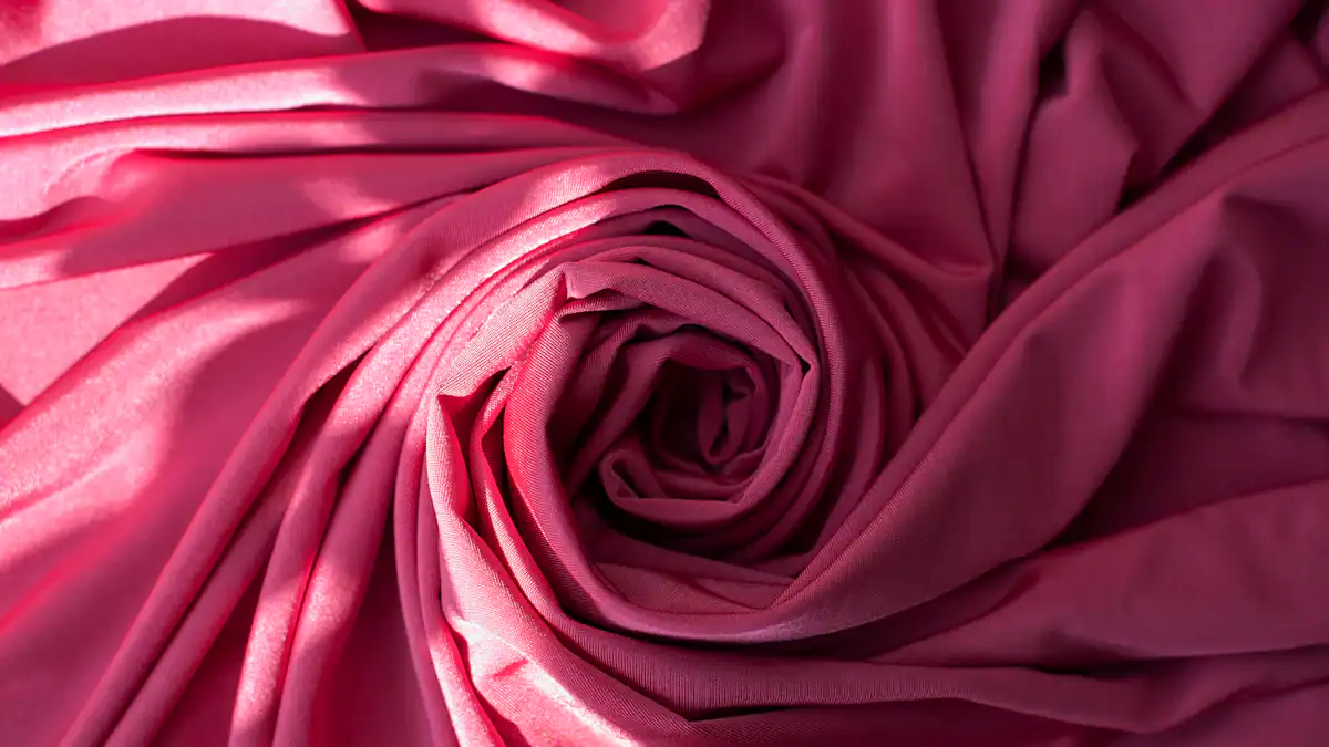 Why Sateen Sheets Feel Soft
