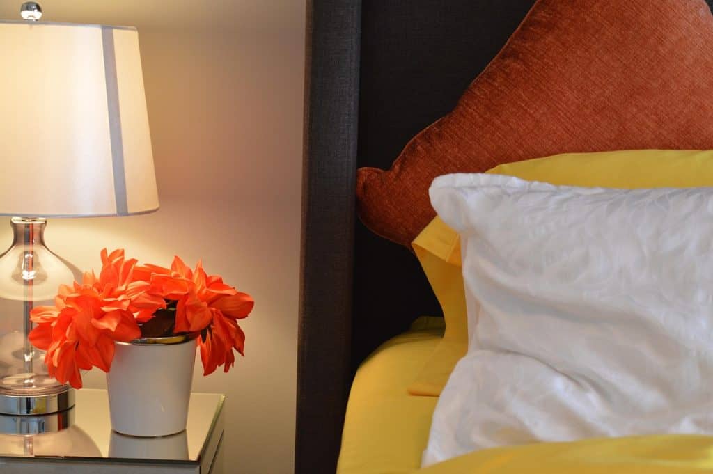 What Are the Best Fabric Sheeting Options for Bedding in 2025