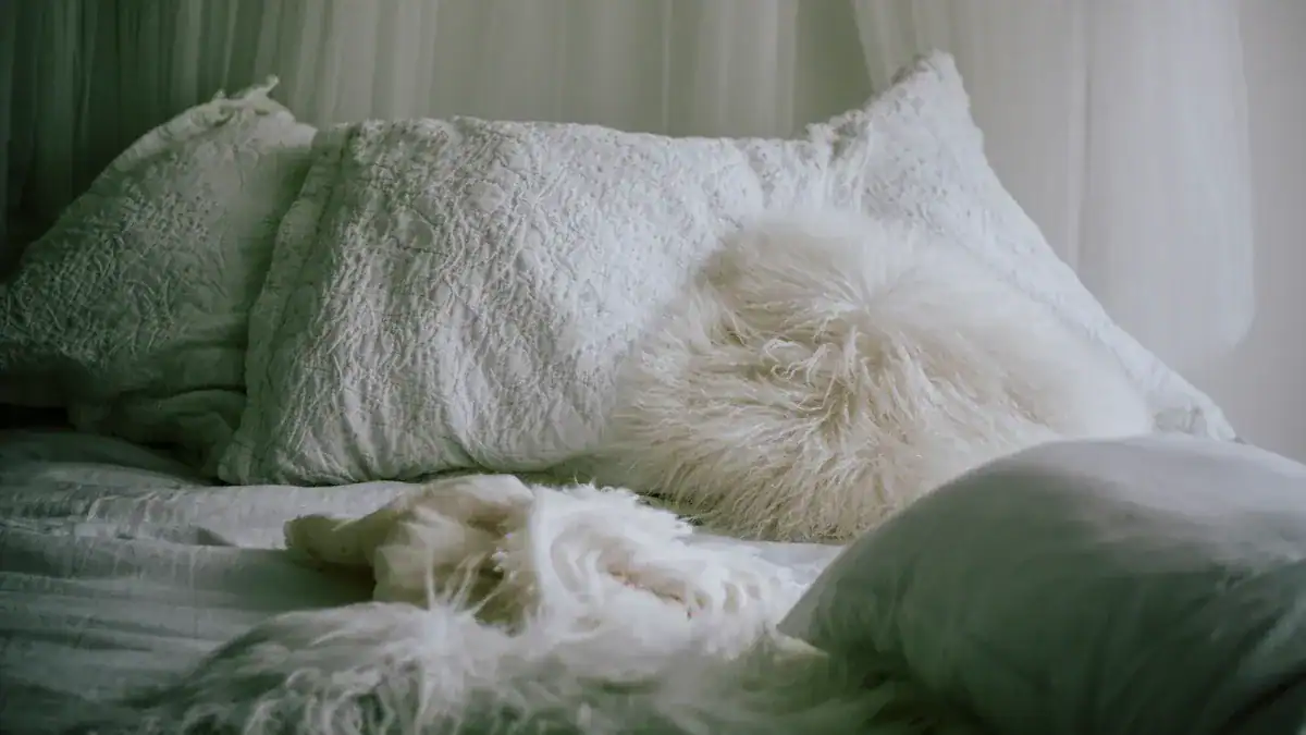 Best Bedding for Hot Sleepers: Top 10 Picks