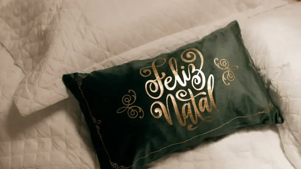 Bedspread vs Quilt Key Differences and Similarities