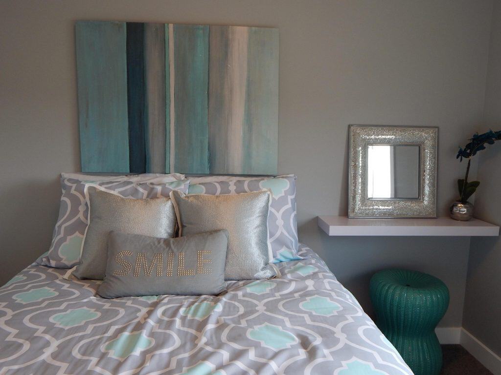 What Is Polyester Embossed Fabric and Why Is It Ideal for Bedding