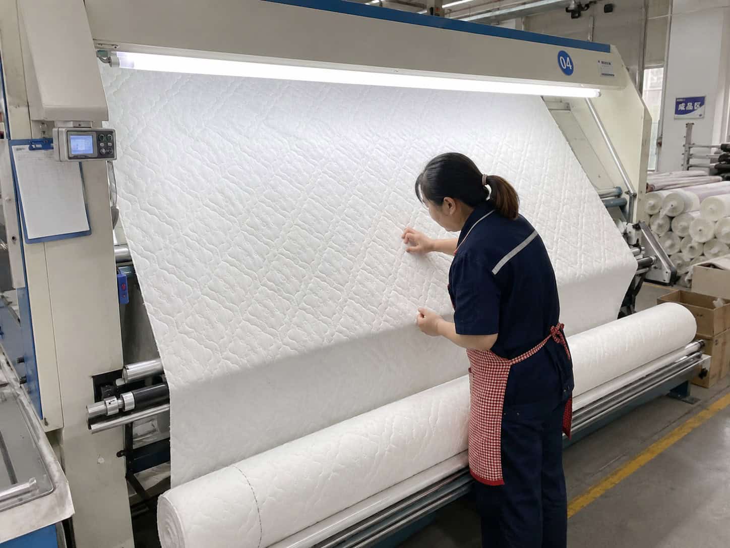 Quality inspection for ultrasonic quilted microfiber fabric
