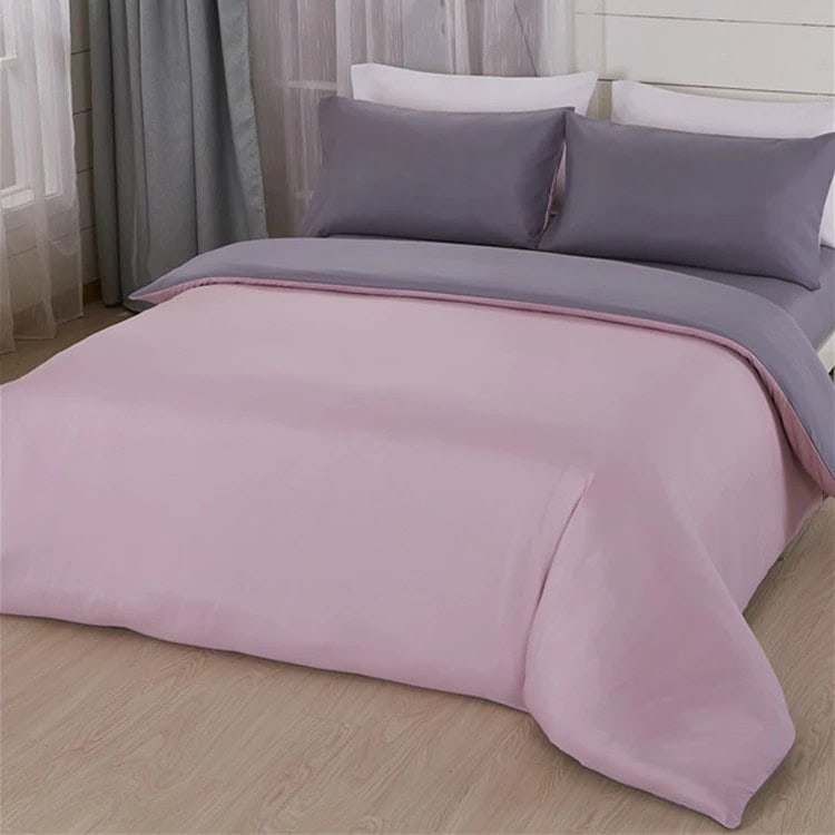 Dyed microfiber fabric for duvet cover production
